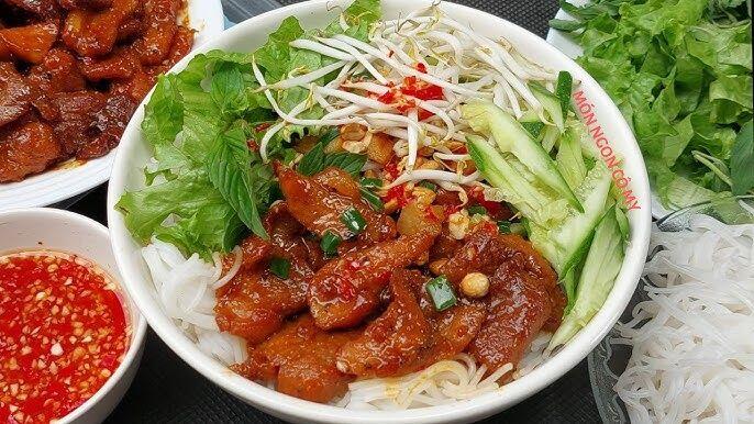 41. BBQ Red Pork on Rice Vermicelli